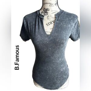 B Famous Acid Wash Gray Bodysuit Women’s Small Short Sleeve V-Neck